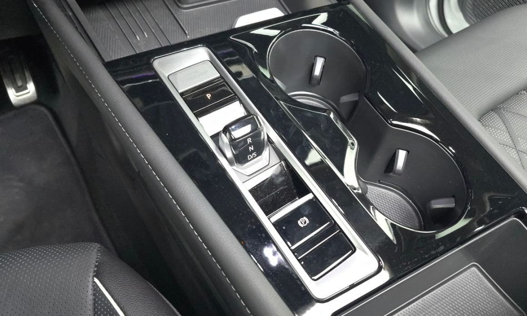 Volkswagen Atlas 2.0 TSI R-LINE 6-Seater, 2025