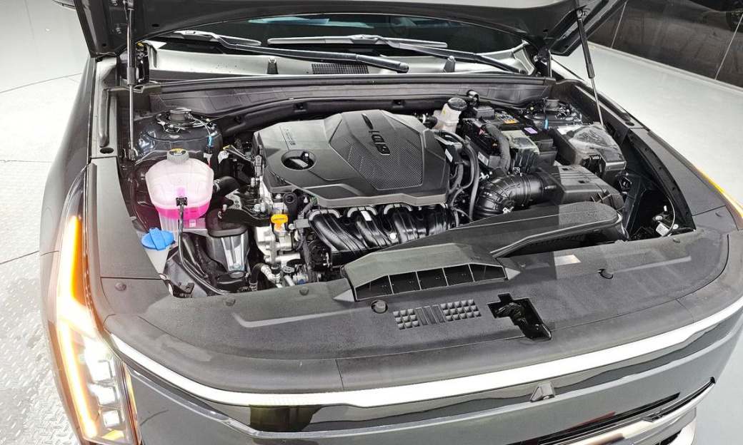 Kia K8 2.5 Gasoline 2WD, 2025