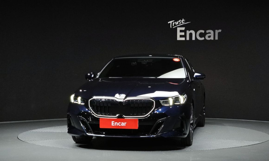 BMW 5-Series 530i xDrive M Sport, 2025