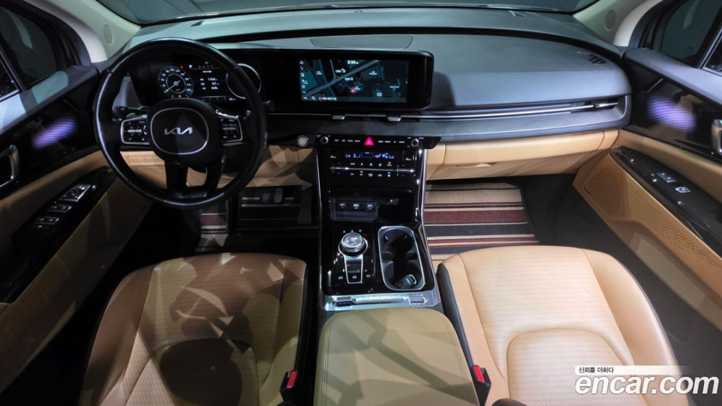 Kia Carnival 7-Seater Signature, 2022