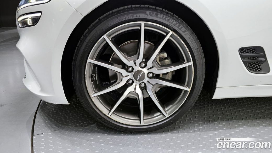 Genesis G70 Gasoline 2.0T 2WD, 2022