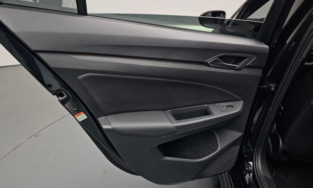 Volkswagen Golf 2.0 GTI, 2024