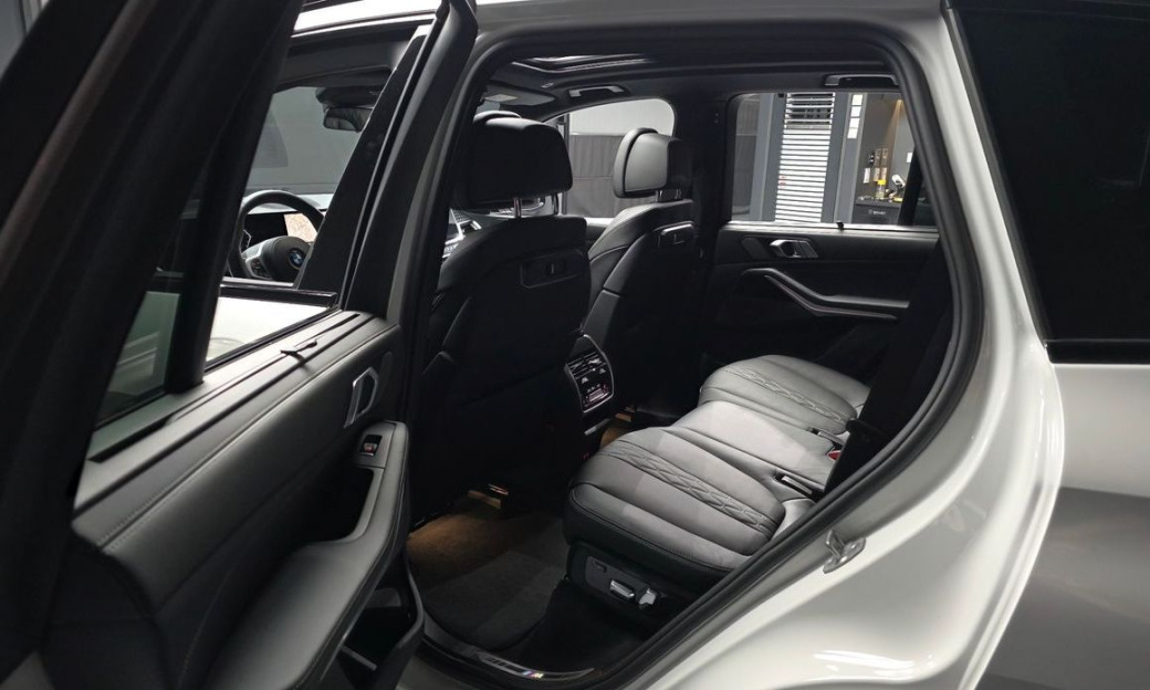 BMW X5 xDrive 40i M Sport, 2025