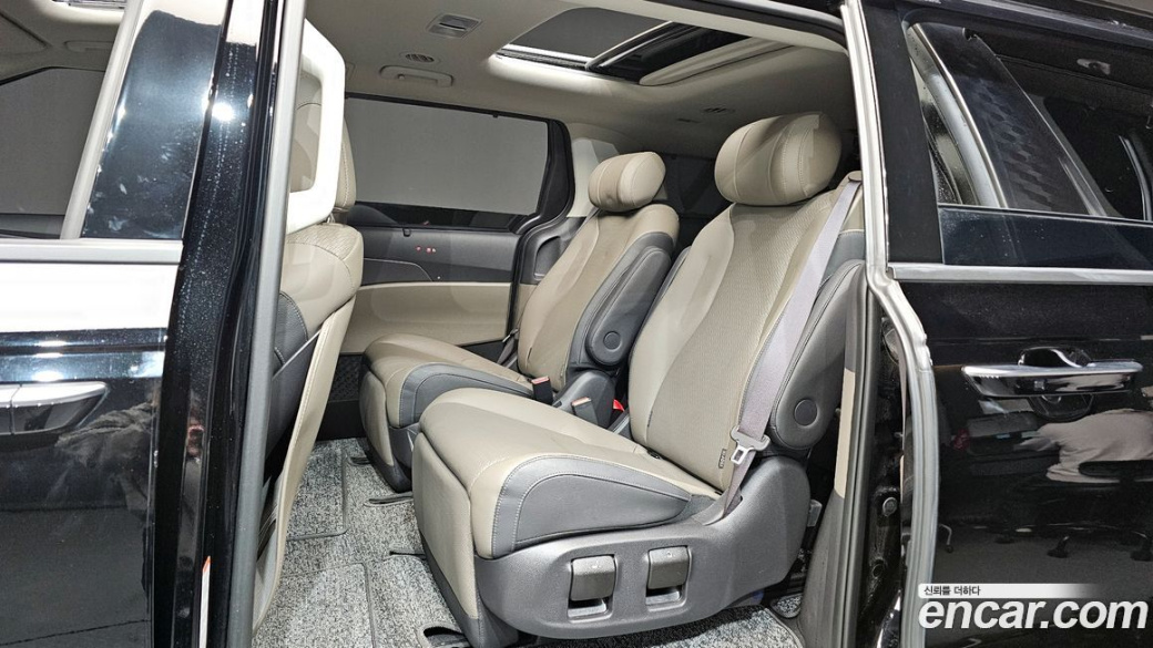 Kia Carnival 7-Seater Noblesse, 2025
