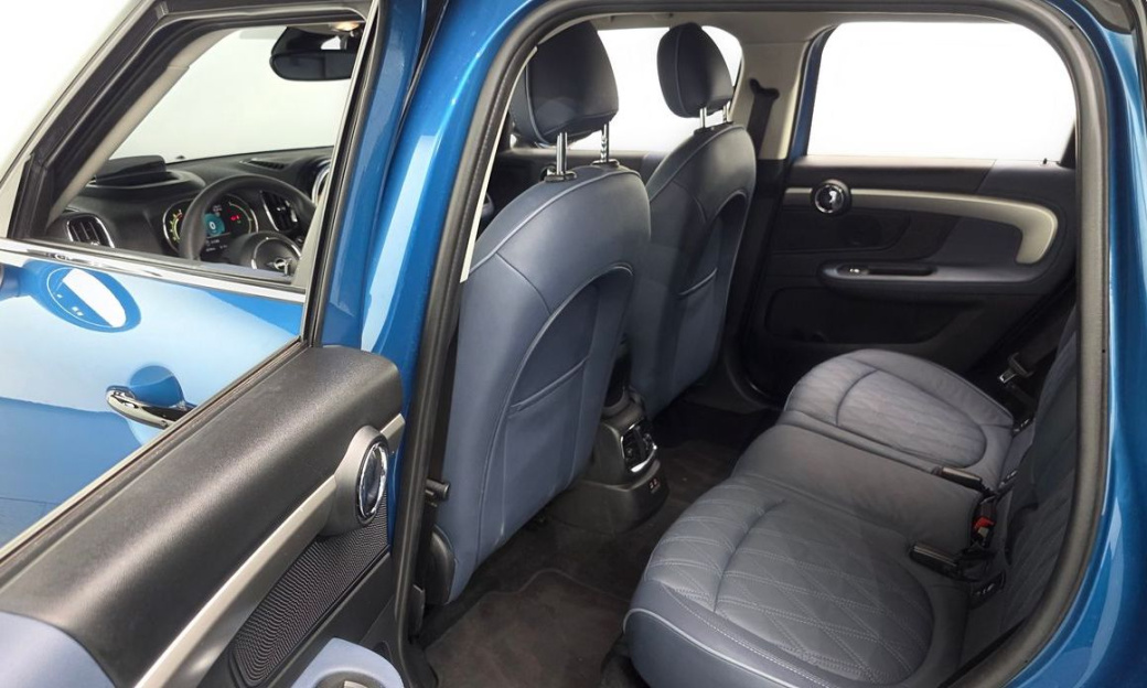 Mini Countryman ALL4 Classic Launch Pack, 2023