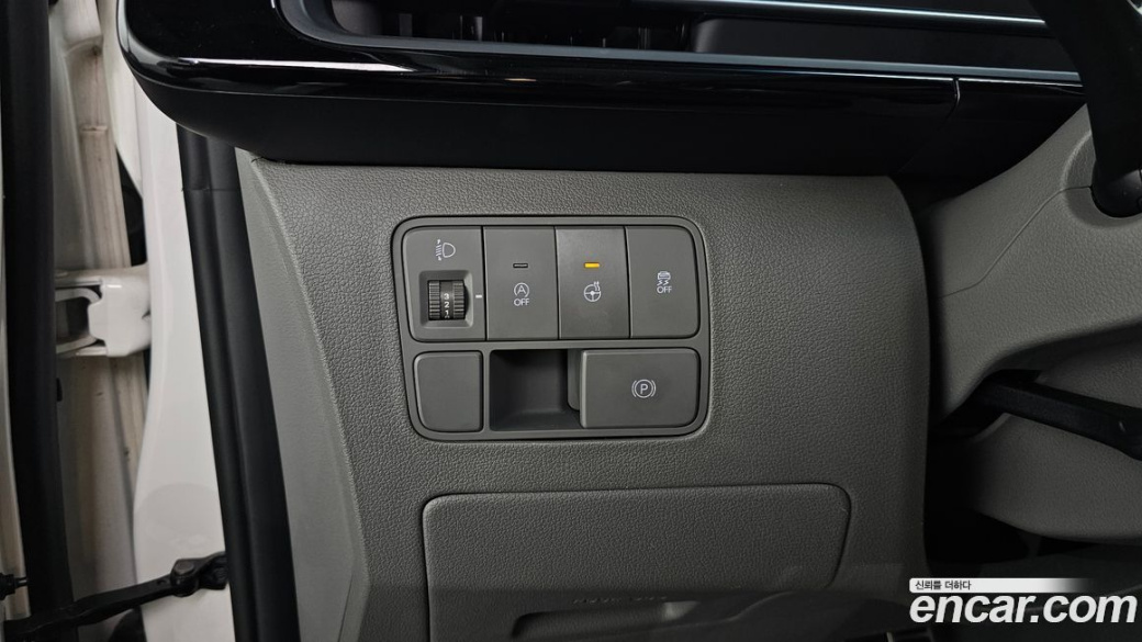 Hyundai Staria 2WD Camping Car, 2024