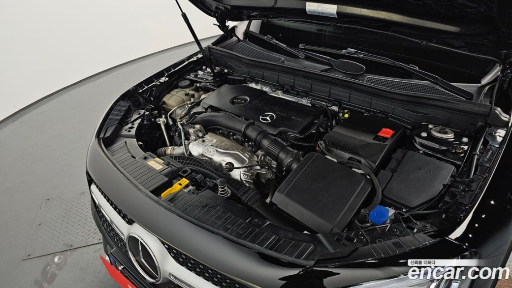 Mercedes-Benz GLB-Class GLB250 4MATIC, 2023