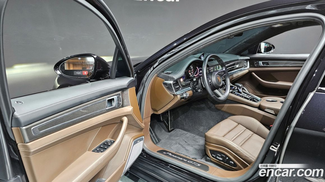 Porsche Panamera 4.0 GTS, 2023