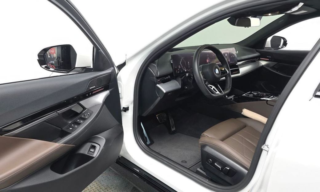 BMW 5-Series 520i M Sport, 2024