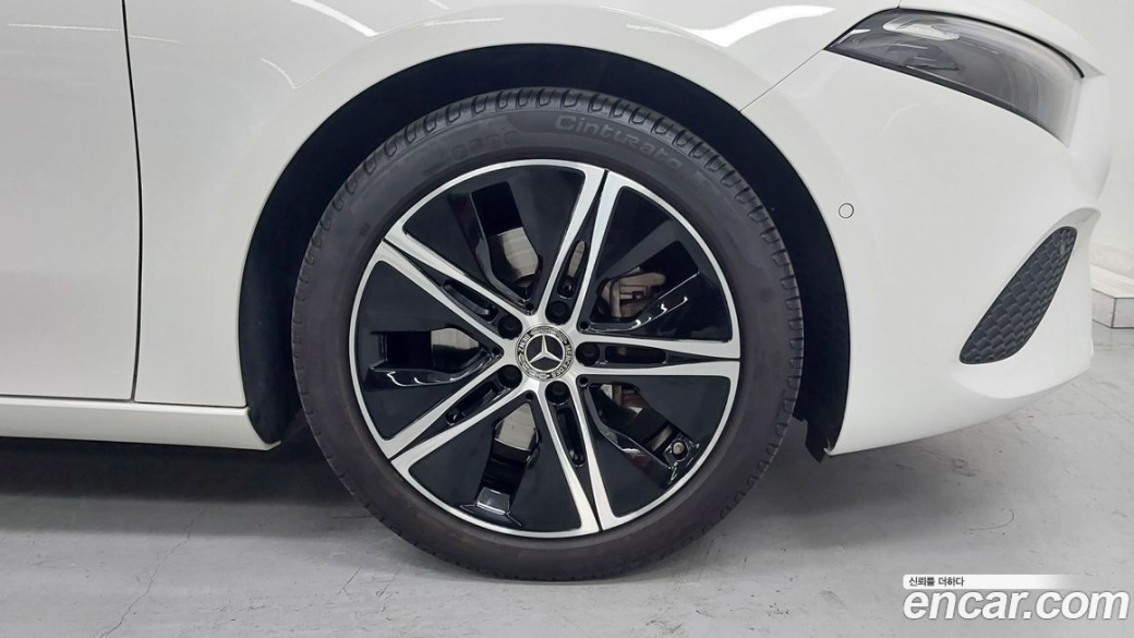 Mercedes-Benz A-Class A220 Sedan, 2024