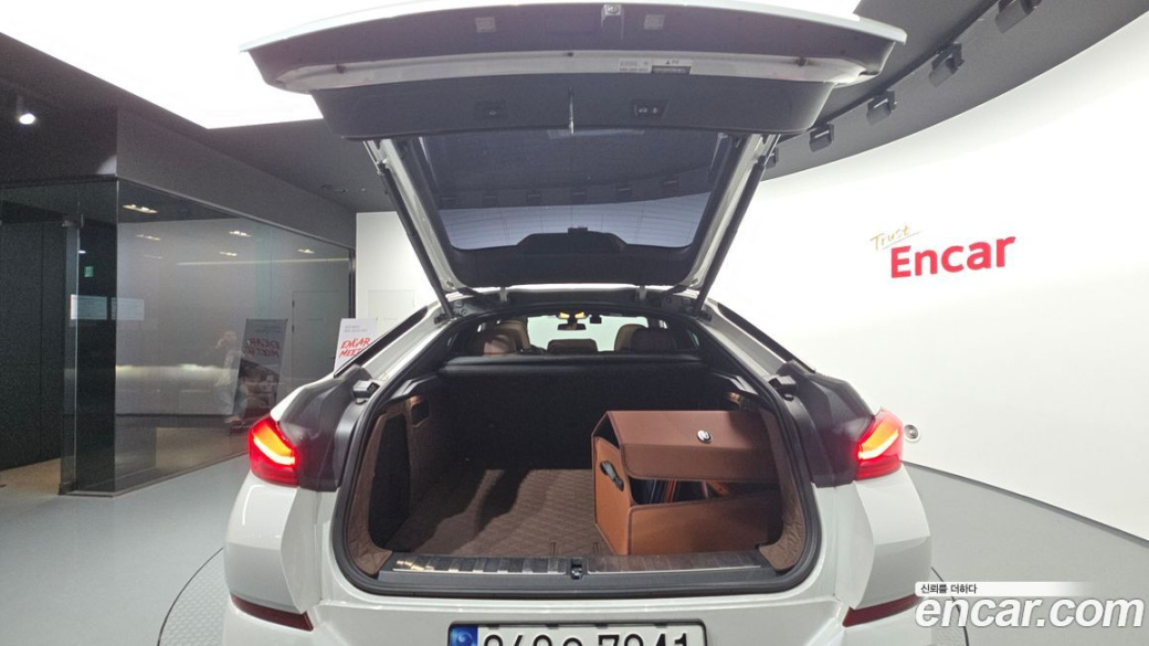 BMW X6 xDrive40i M Sport, 2023