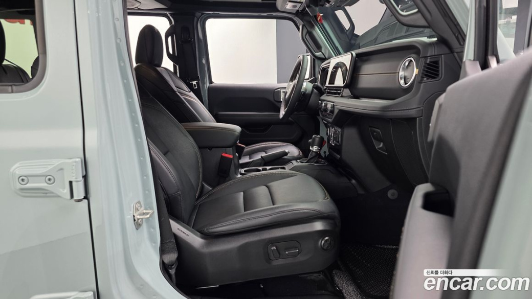 Jeep Wrangler 2.0 Sahara Power Top 4Door, 2024