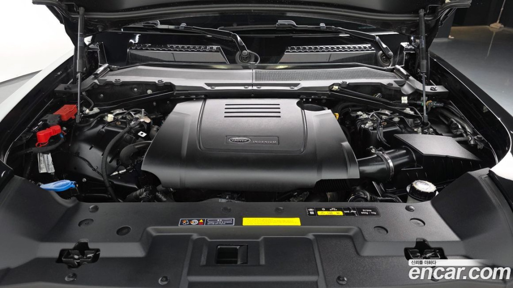 Land Rover Defender 110 P300 X-Dynamic SE, 2024