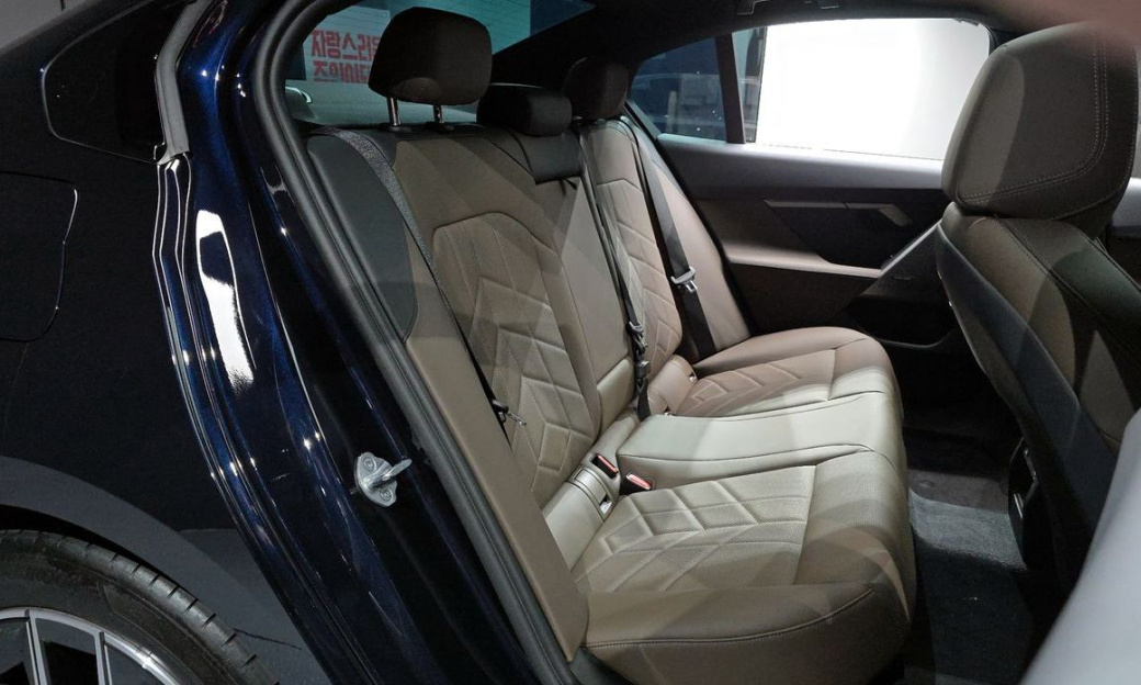BMW 5-Series 520i M Sport, 2024