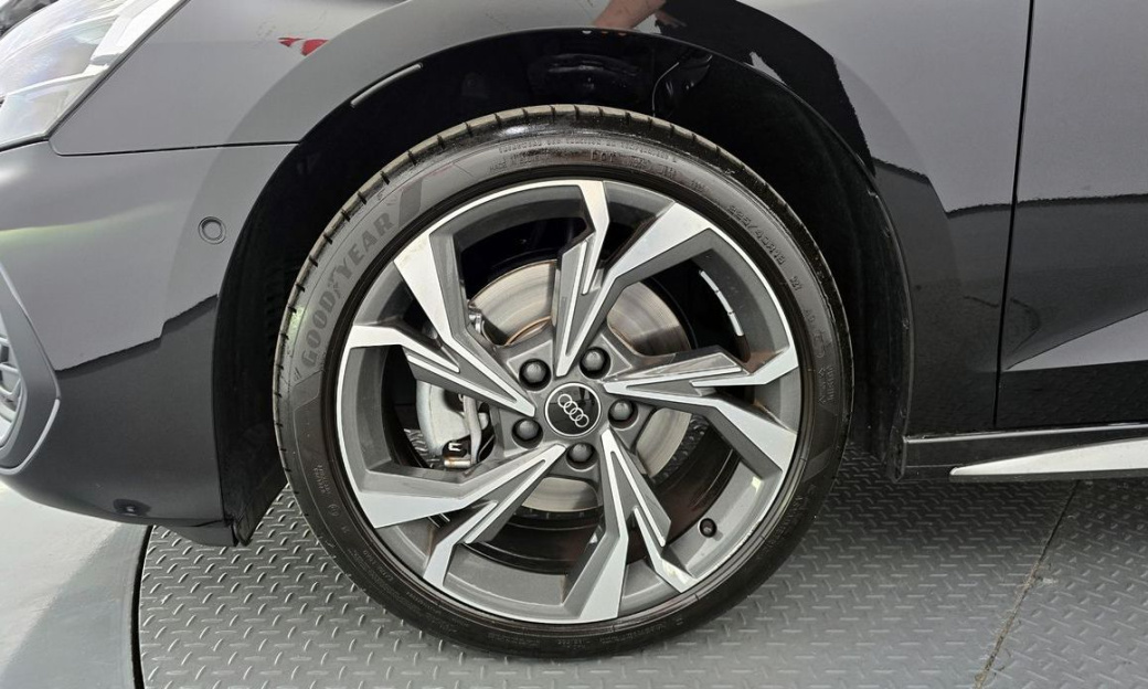 Audi A3 40 TFSI Premium, 2025