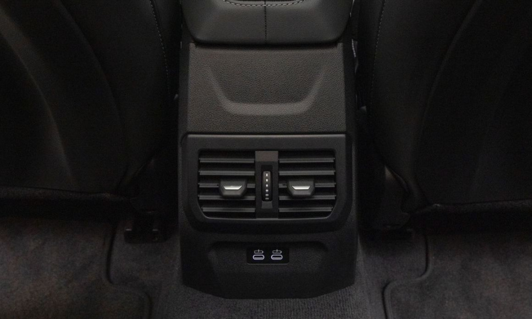BMW 2-Series 220 M Sport, 2025
