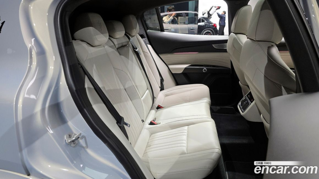 Maserati Grecale 2.0 AWD Modena, 2023