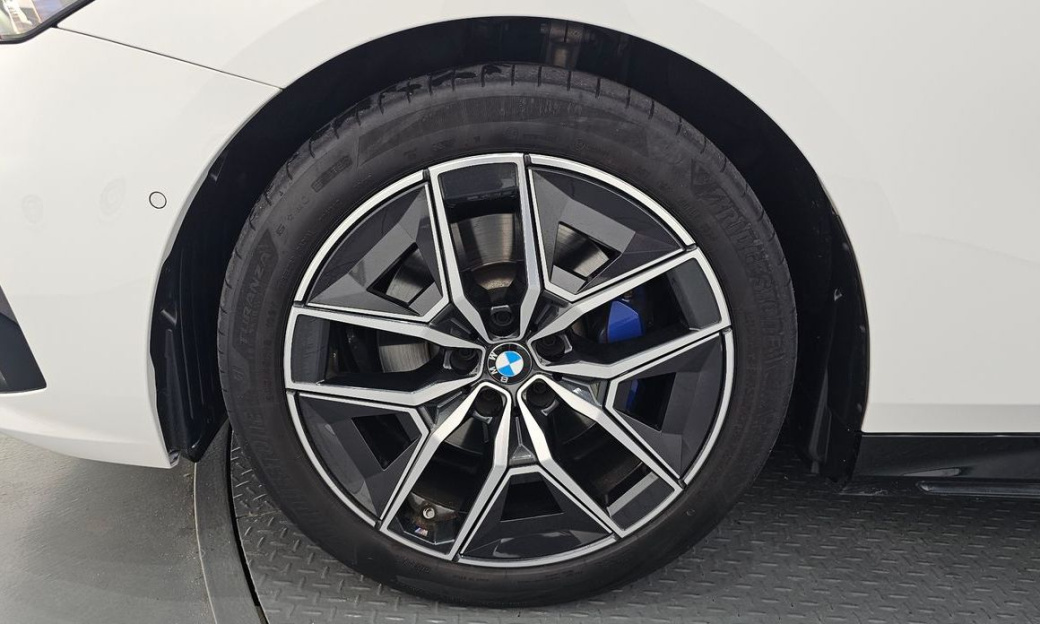 BMW 5-Series 520i M Sport, 2024