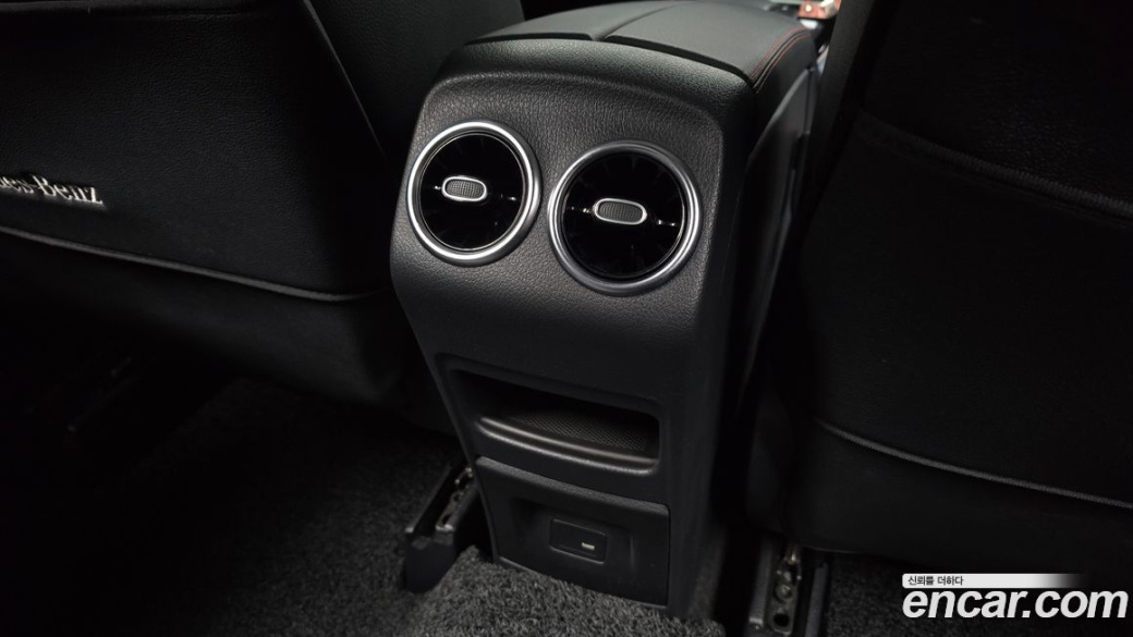 Mercedes-Benz GLB-Class GLB250 4MATIC, 2021