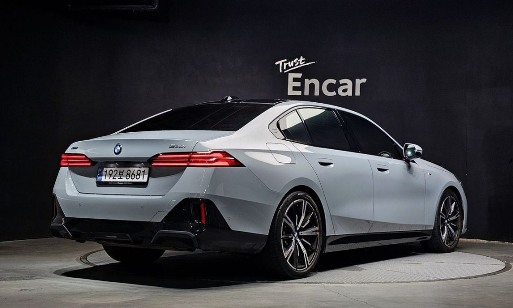 BMW 5-Series 530i xDrive M Sport, 2024