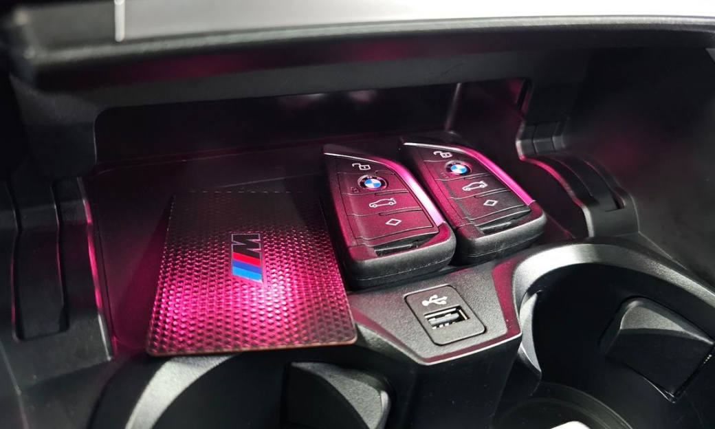 BMW 3-Series M340i Pro, 2024