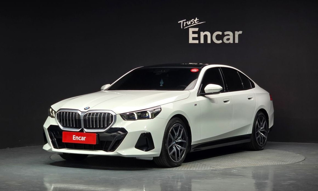 BMW 5-Series 520i M Sport, 2024
