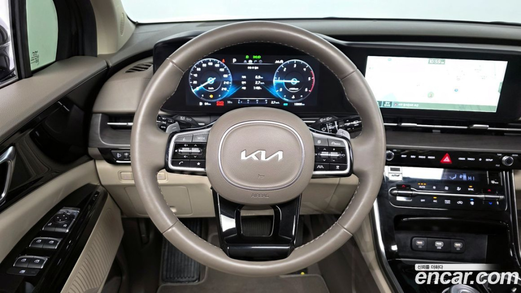 Kia Carnival 9-Seater Noblesse, 2023