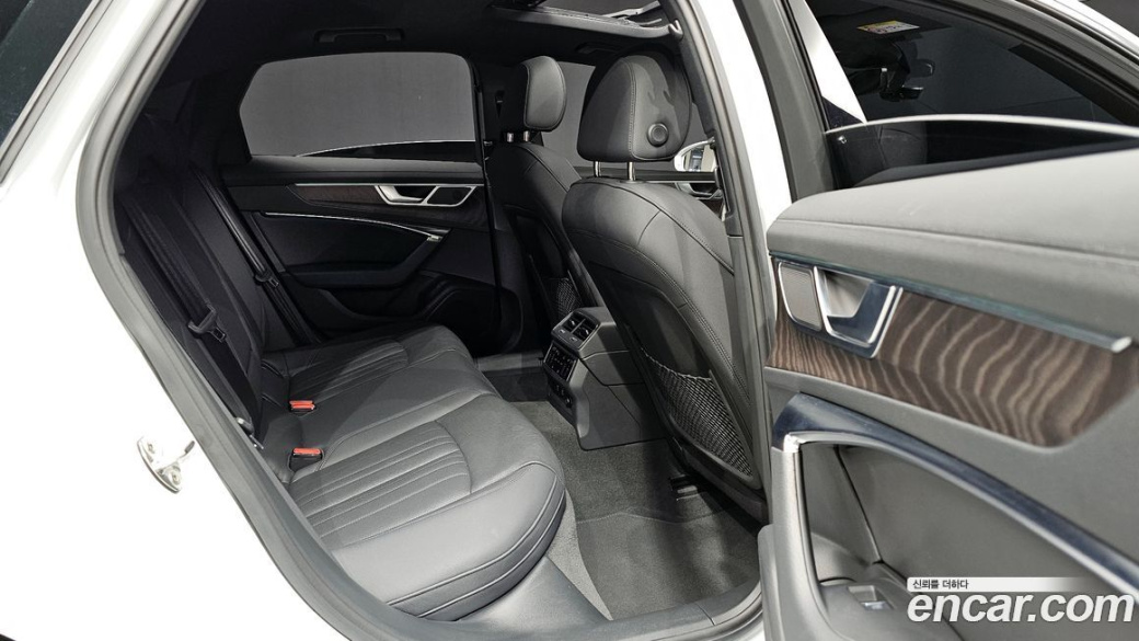 Audi A6 45 TFSI Quattro Premium, 2023