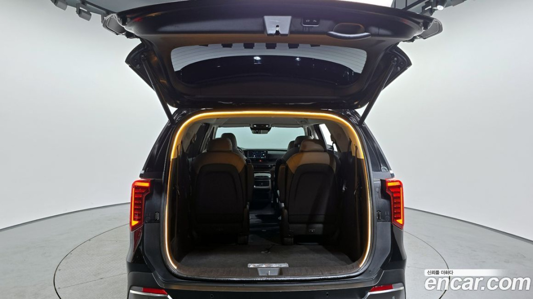 Kia Carnival 9-Seater Noblesse, 2024