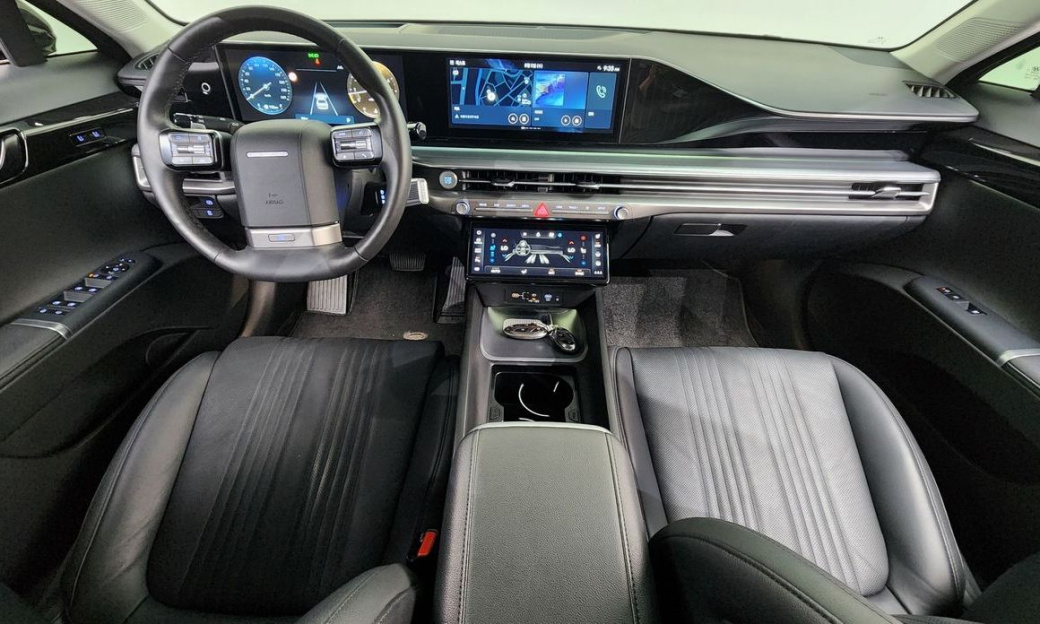 Hyundai Grandeur 2,5 Gasoline 2WD, 2023