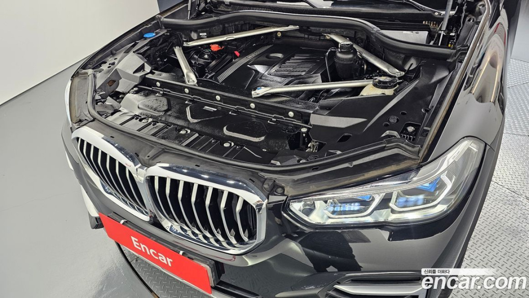 BMW X5 xDrive 40i xLine, 2023