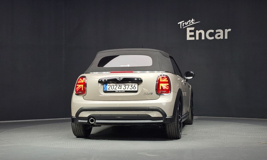 Mini Cooper Convertible Classic, 2024