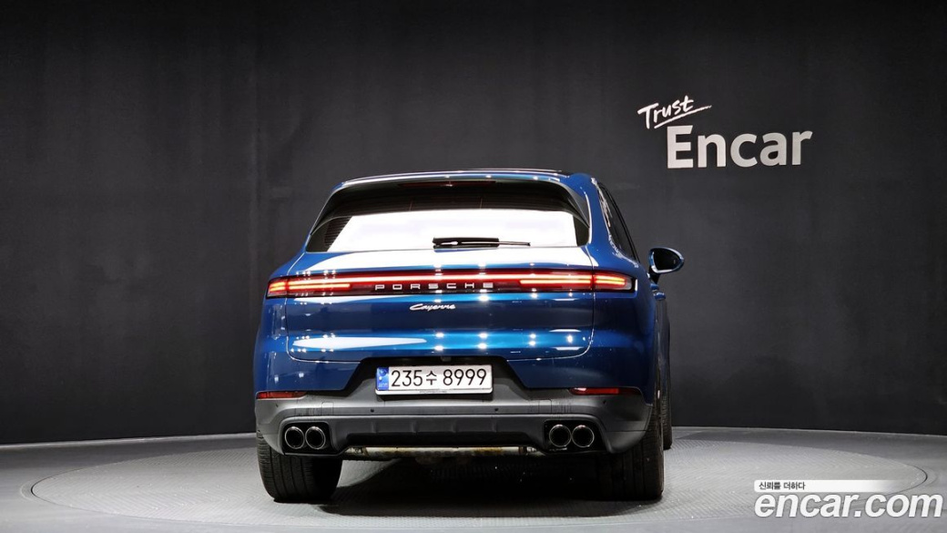 Porsche Cayenne 3.0, 2024