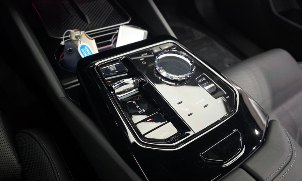 BMW 5-Series 530i xDrive M Sport, 2024