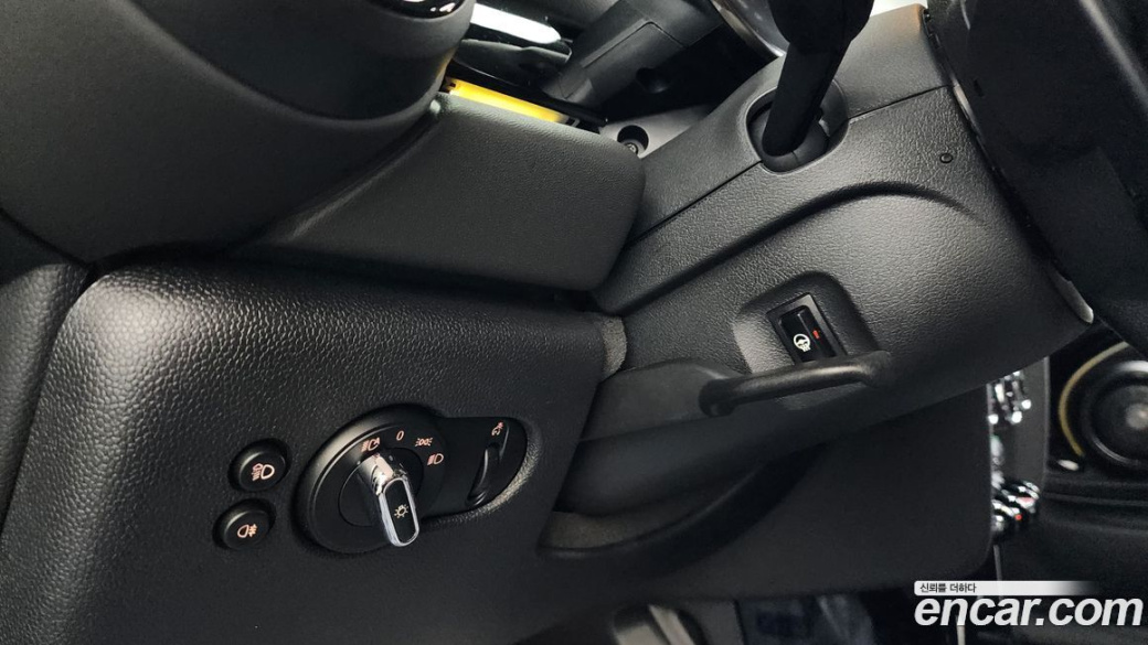 Mini Cooper JCW, 2024