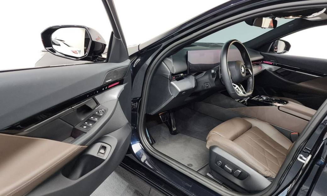 BMW 5-Series 520i M Sport, 2024