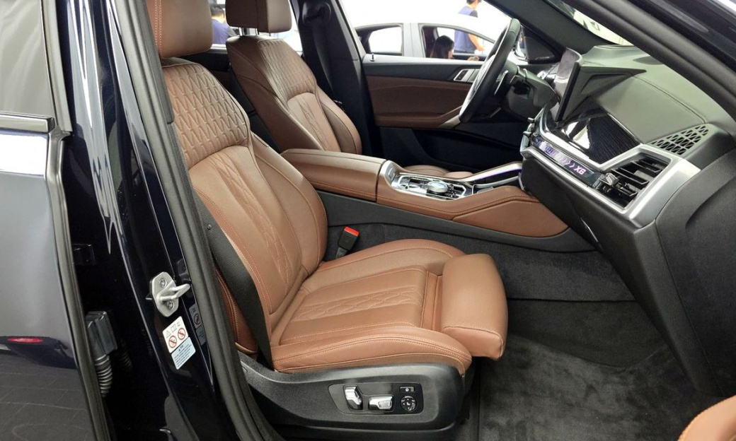 BMW X6 xDrive40i M Sport, 2024