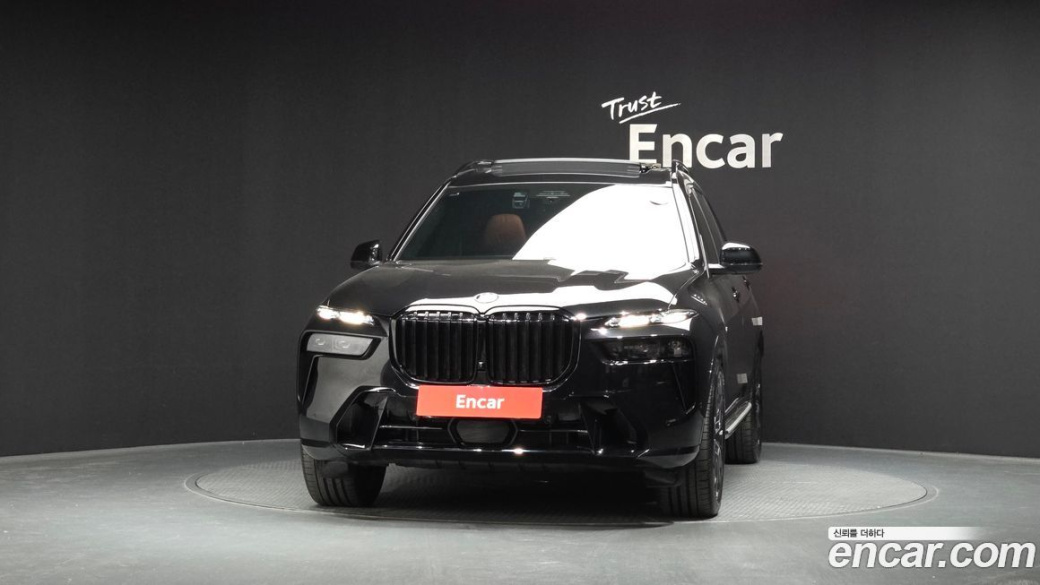 BMW X7 xDrive 40i M Sport 6STR, 2025