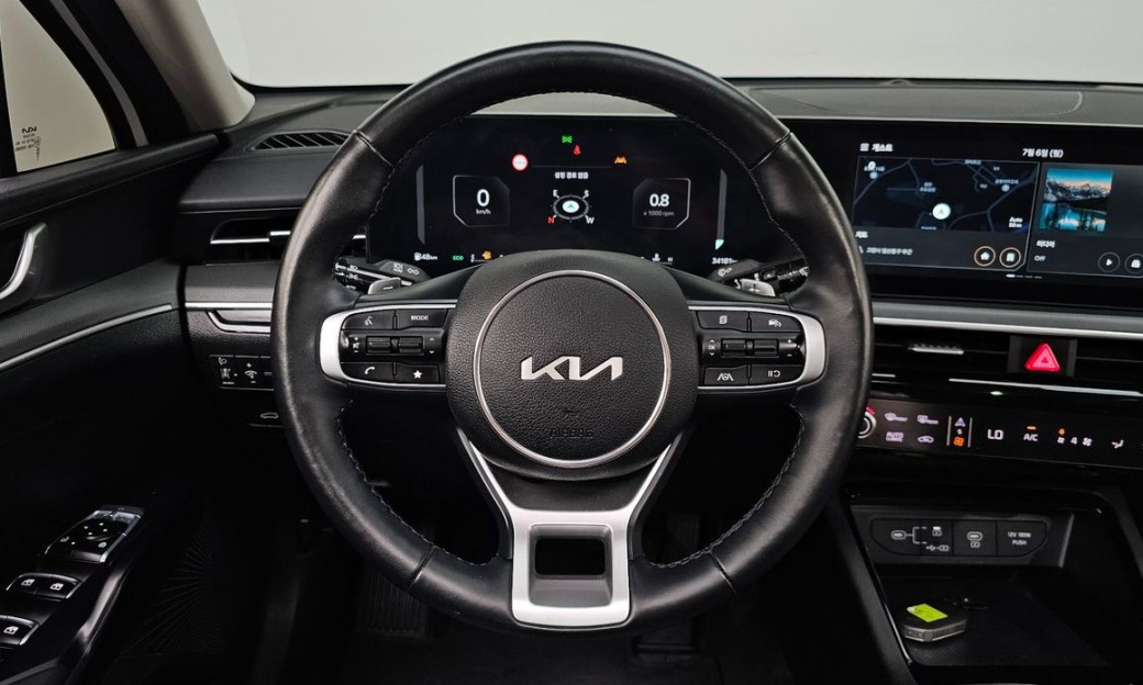 Kia K5 2.0, 2024