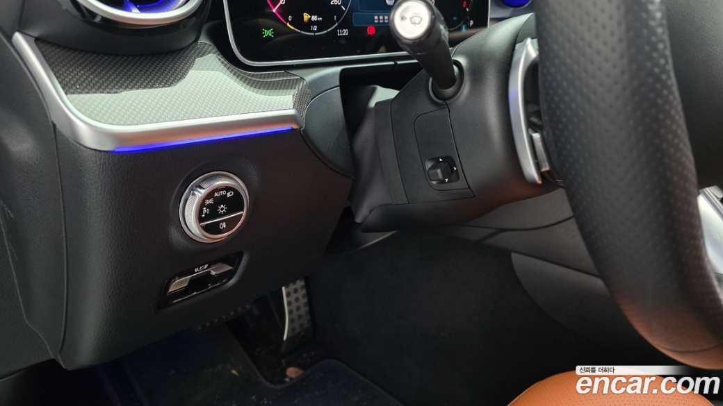Mercedes-Benz C-Class C200 AMG Line, 2025