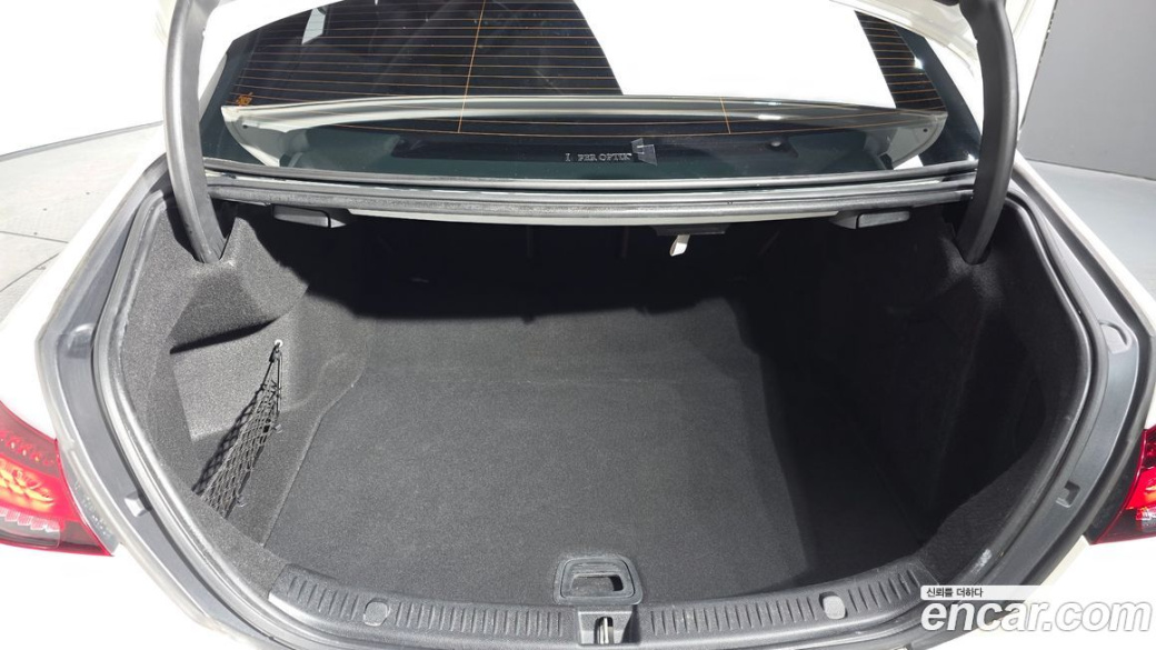 Mercedes-Benz E-Class E220d 4MATIC Exclusive, 2022