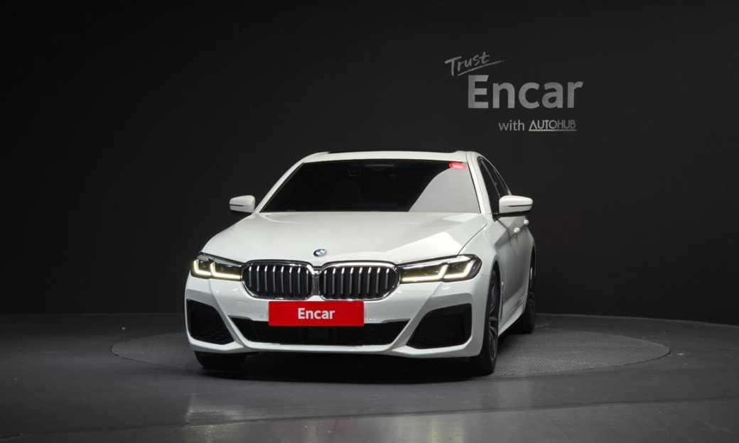 BMW 5-Series 520i M Sport, 2022