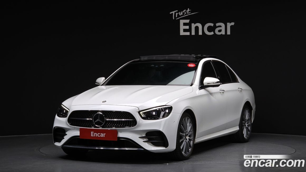 Mercedes-Benz E-Class E350 4MATIC AMG Line, 2022