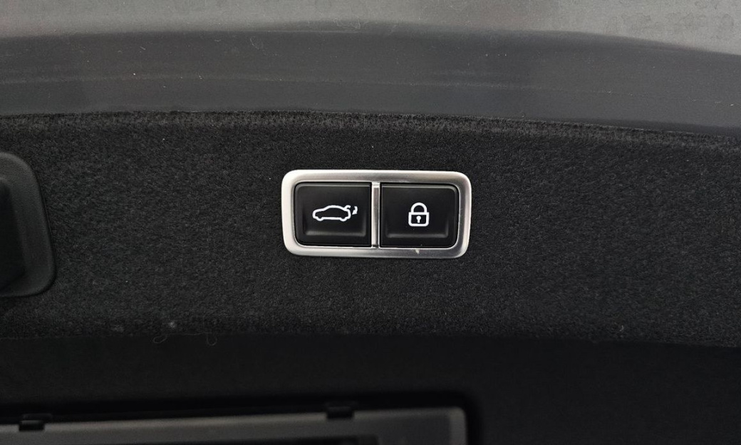 Genesis G80 Gasoline 2.5 Turbo AWD, 2025