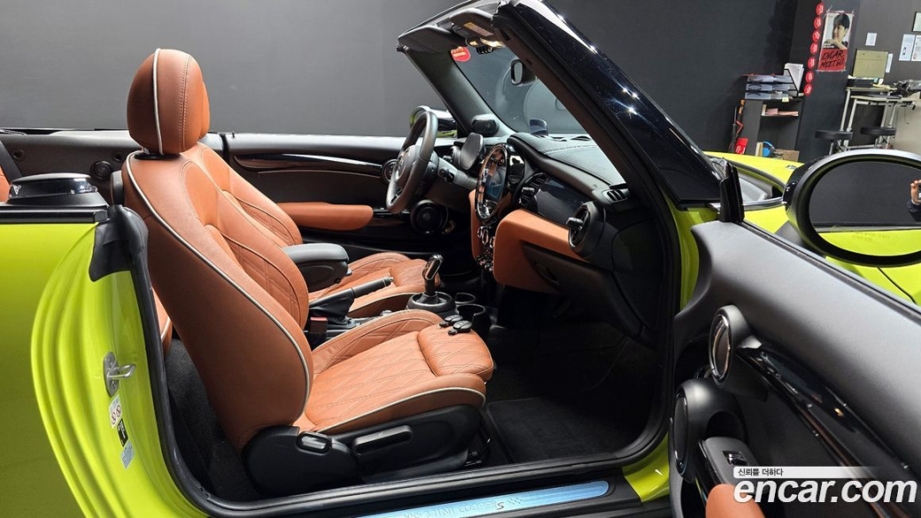 Mini Cooper Convertible Classic, 2024