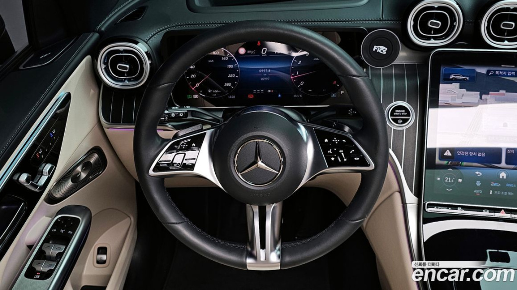 Mercedes-Benz GLC-Class GLC 300 4MATIC Avantgarde, 2025