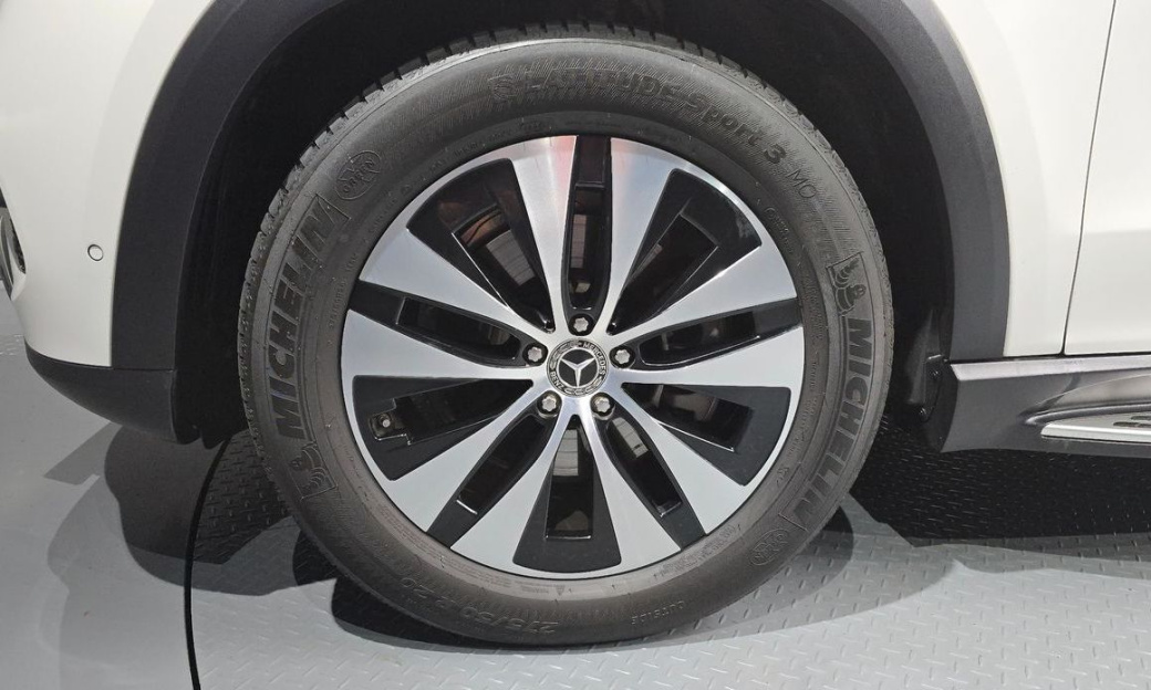 Mercedes-Benz GLE-Class GLE300d 4MATIC, 2024