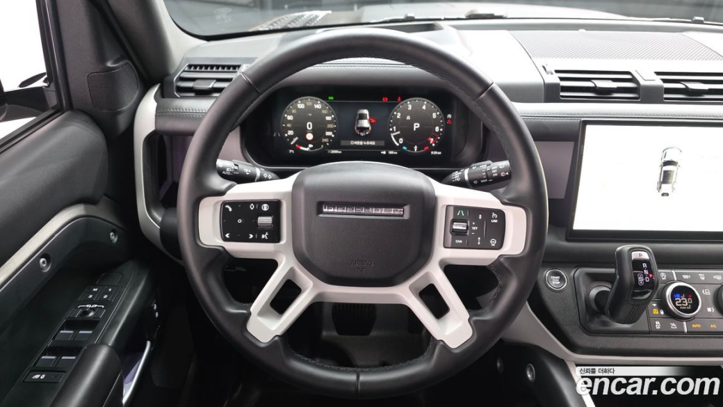 Land Rover Defender 110 P300 X-Dynamic SE, 2025