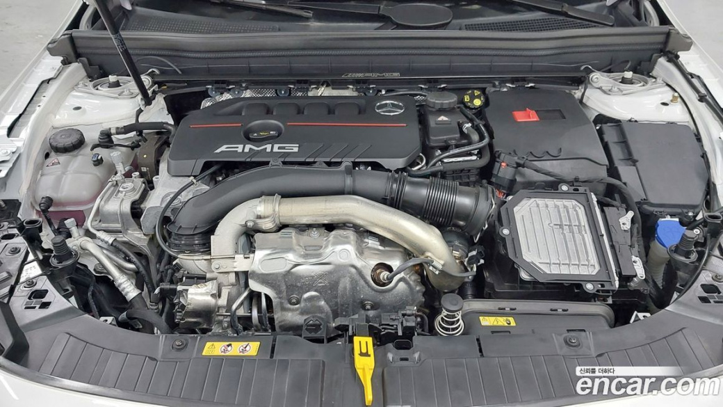 Mercedes-Benz GLB-Class AMG GLB35 4MATIC, 2025