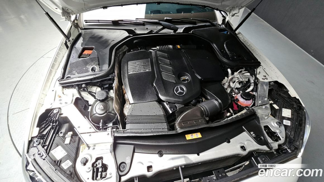 Mercedes-Benz E-Class E300d 4MATIC Coupe, 2022
